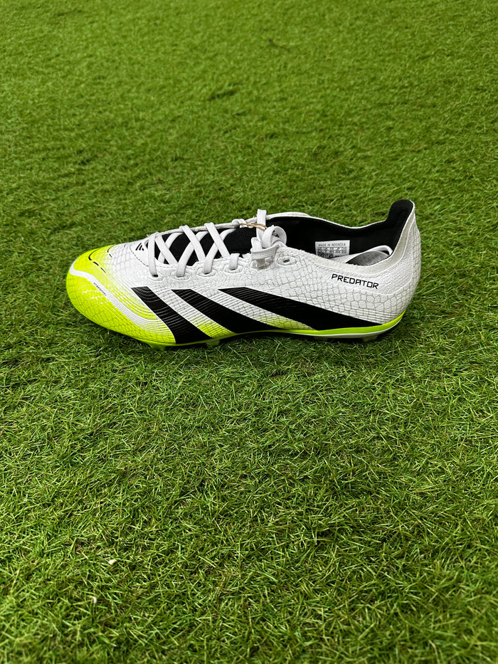 ADIDAS Predator League FG/MG Football Shoes