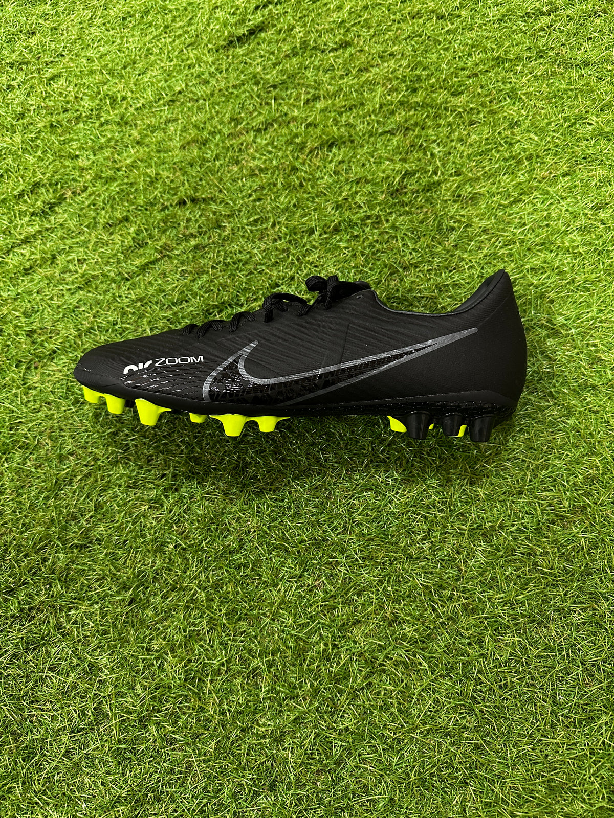 NIKE Zoom Vapor 15 Academy AG Football Shoes