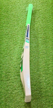 CA 15000 Pro Cricket Bat