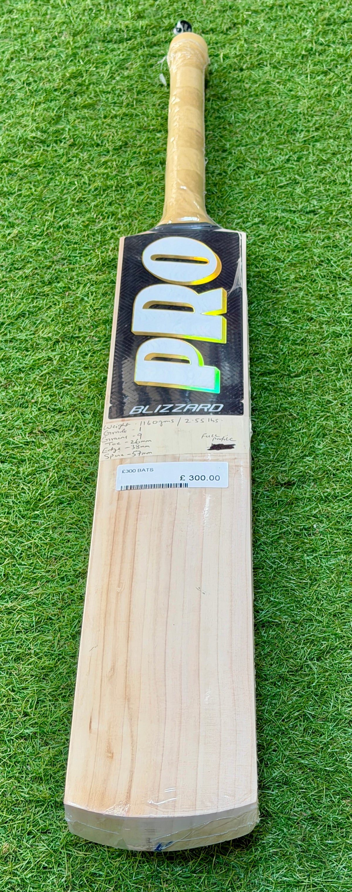 PRO Blizzard Cricket Bat
