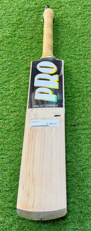 PRO Blizzard Cricket Bat