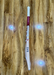 BAS Bow 20/20 Cricket Bat - Image 3