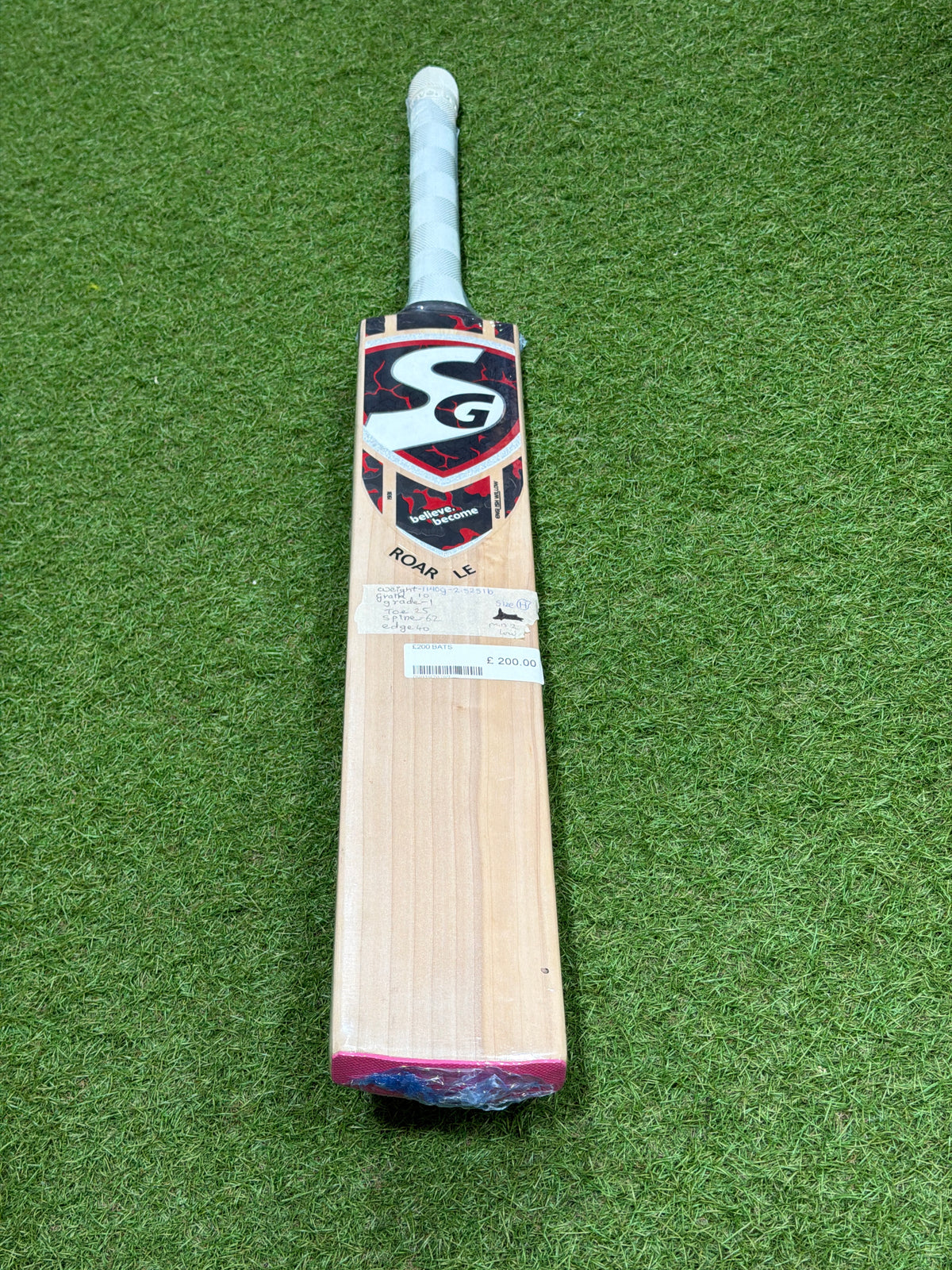 SG Roar Limited Edition Size Harrow Cricket Bat
