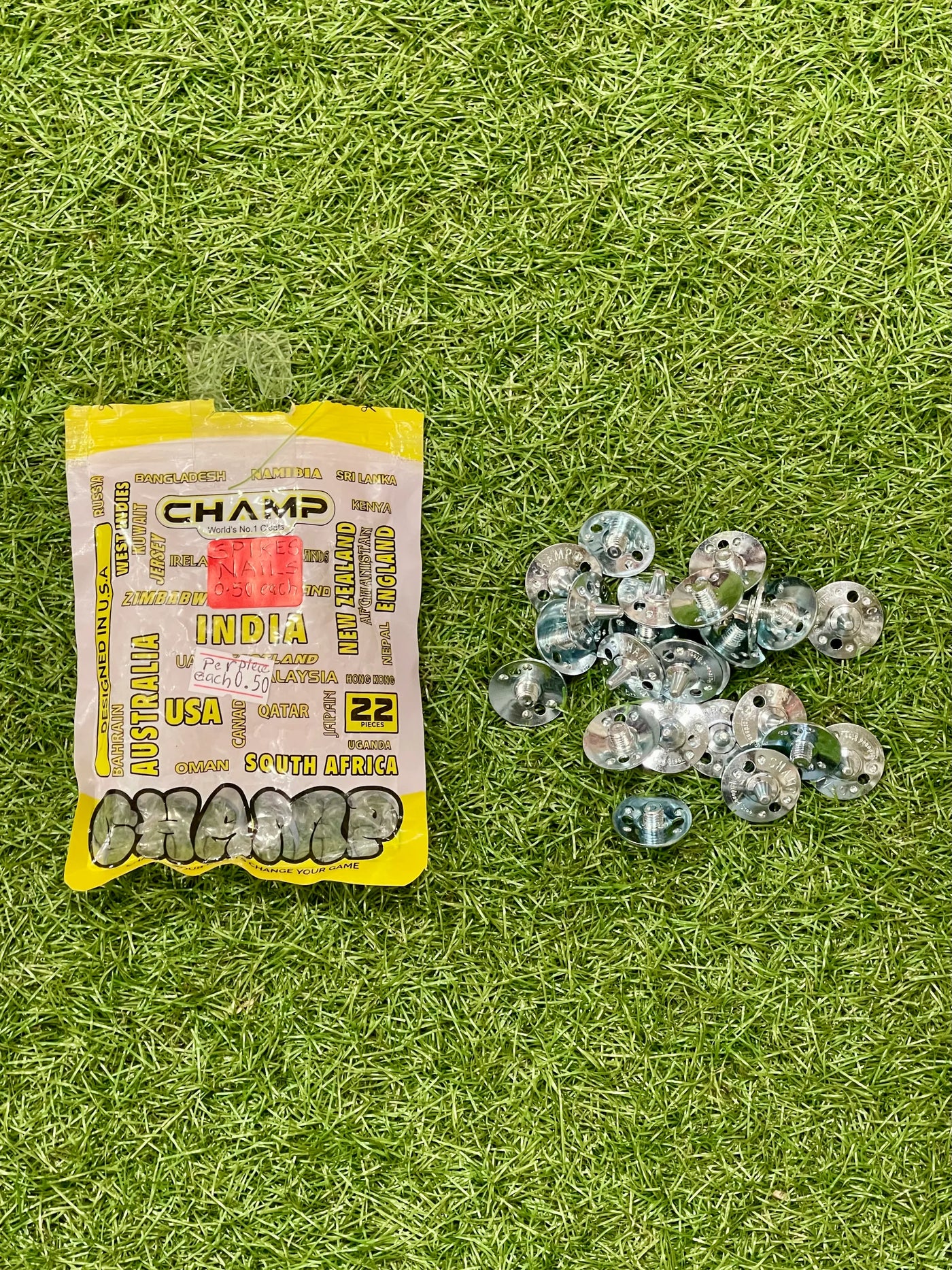 Champ Spikes Nails