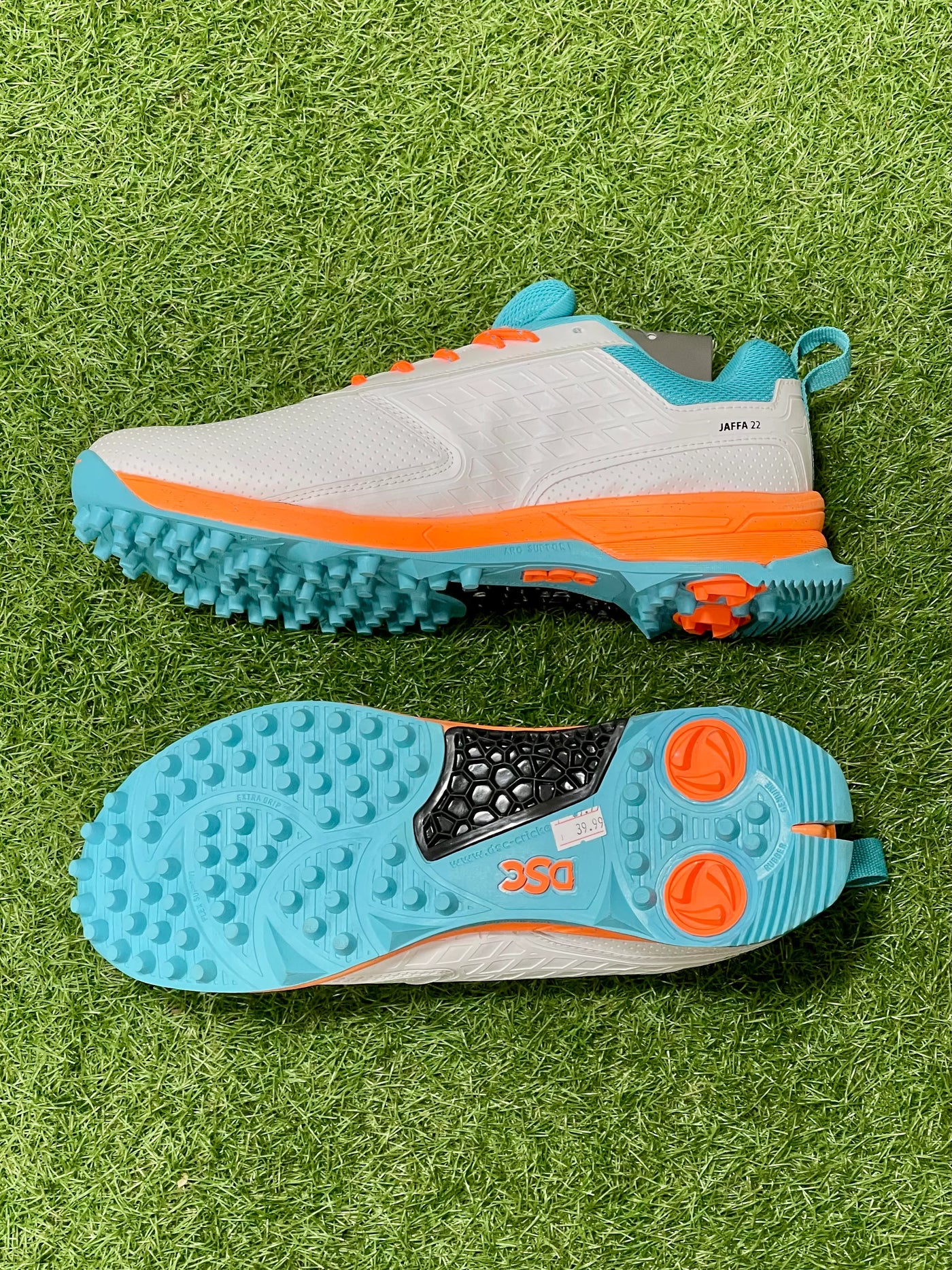 DSC Jaffa 22 Rubber Cricket Shoes - White/Orange
