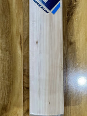 EM Maxxum Cricket Bat