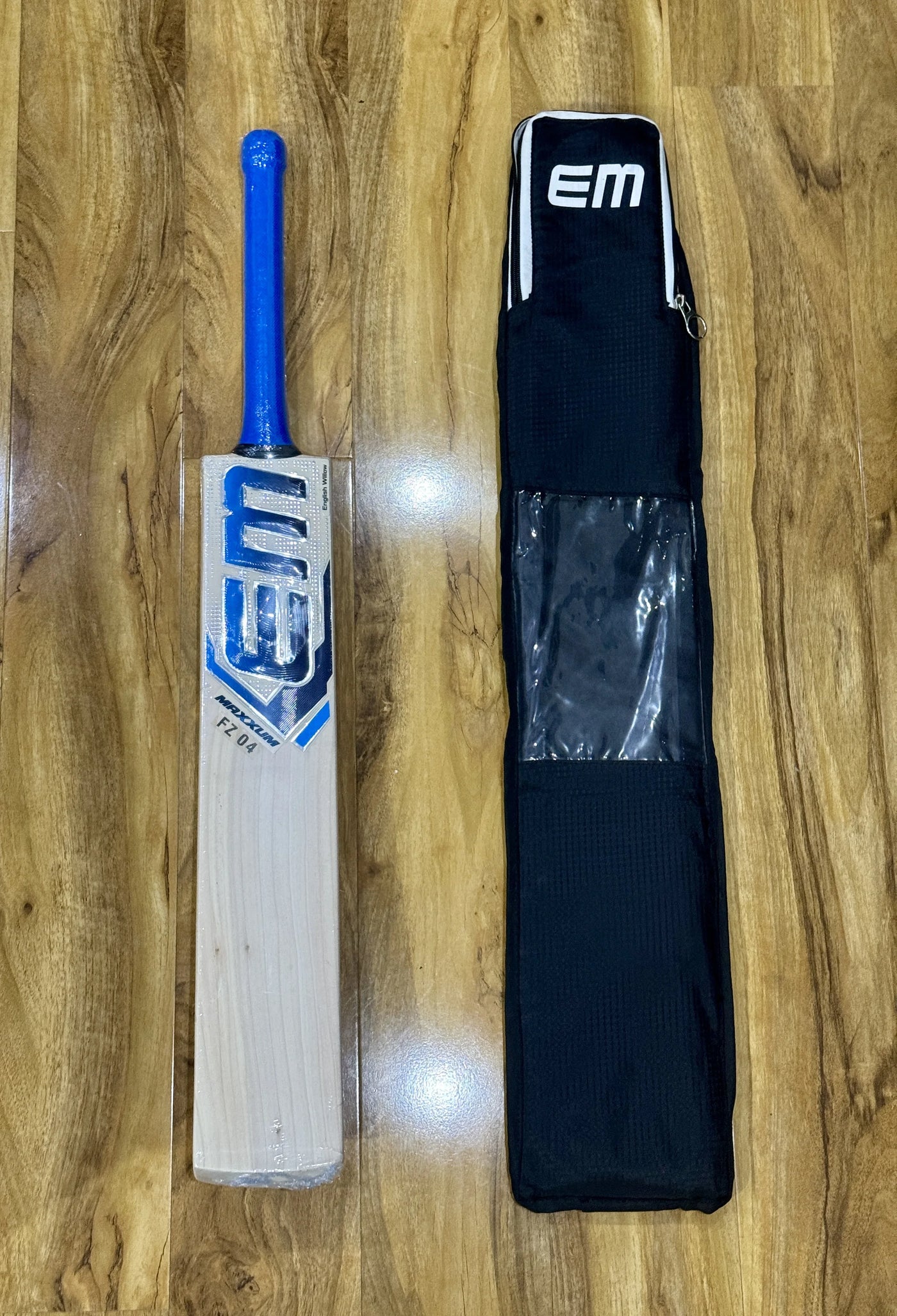 EM Maxxum FZ 04 Cricket Bat