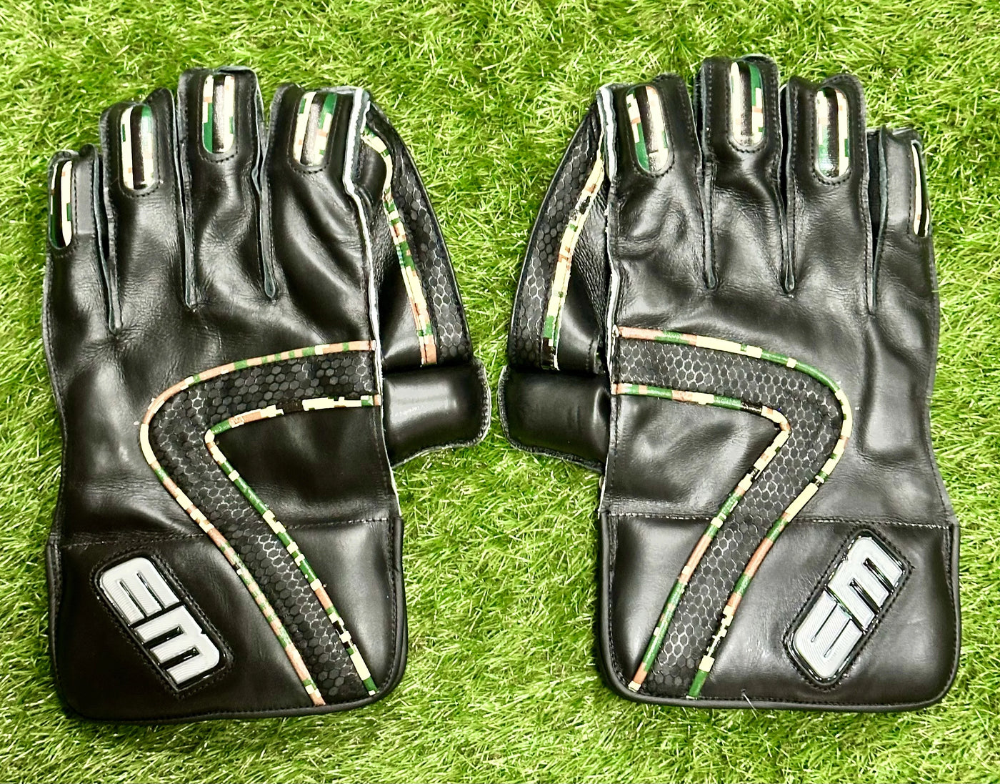 EM Player Edition Wicket Keeping Gloves