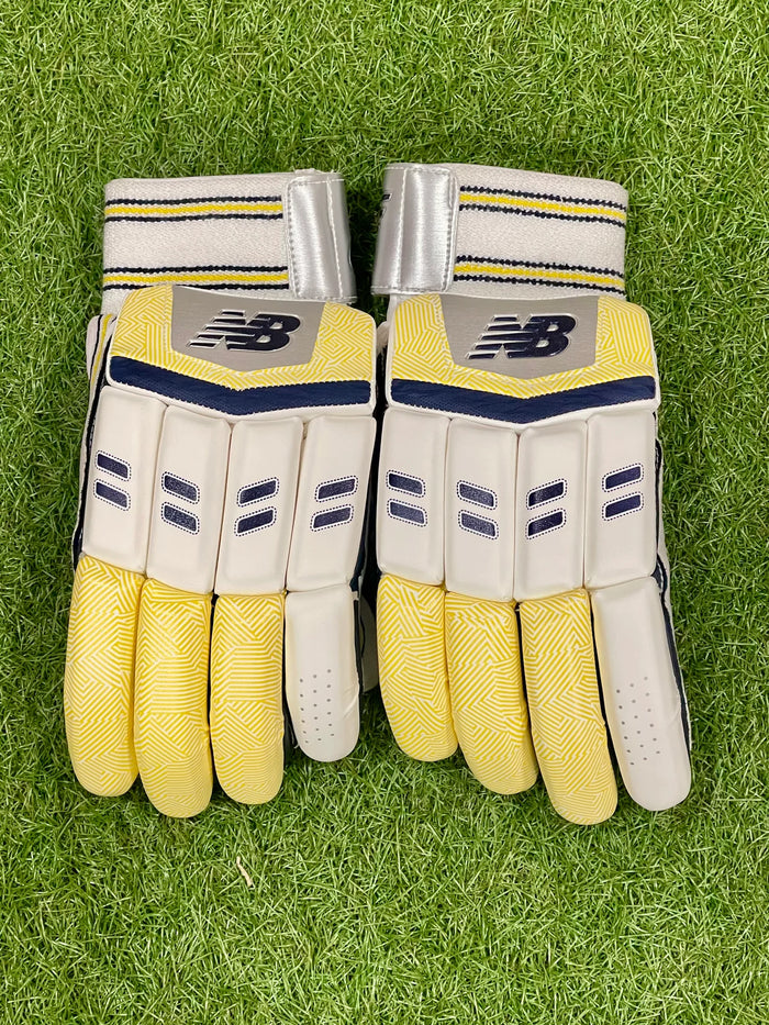 New Balance BURN 6i Cricket Batting Gloves - Main View