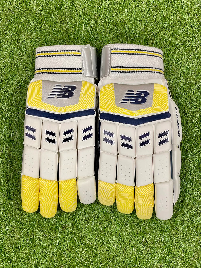 New Balance BURN 8i Cricket Batting Gloves - Main View