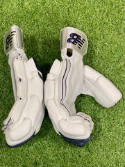 New Balance DC 12i Cricket Batting Gloves - View 4