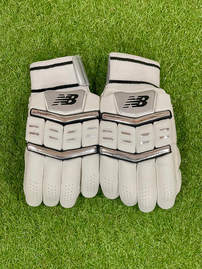 New Balance Heritage 10i Pro Cricket Batting Gloves - Main View