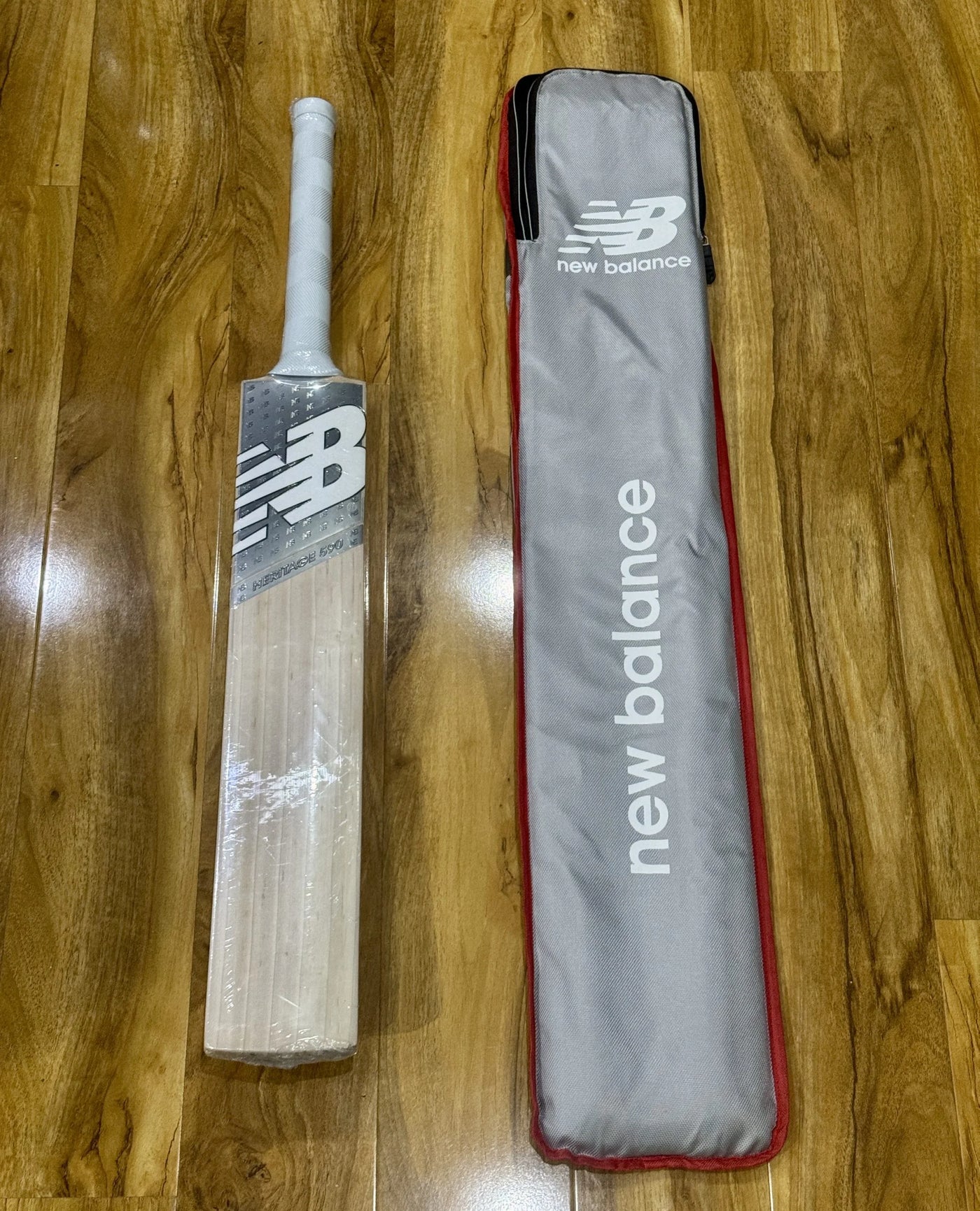 NEW BALANCE Heritage 590 Cricket Bat