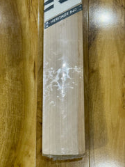 NEW BALANCE Heritage 840 Cricket Bat - Image 2