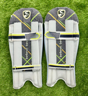 SG Campus Youth Cricket Junior Wicket Keeping Pads - Image 3