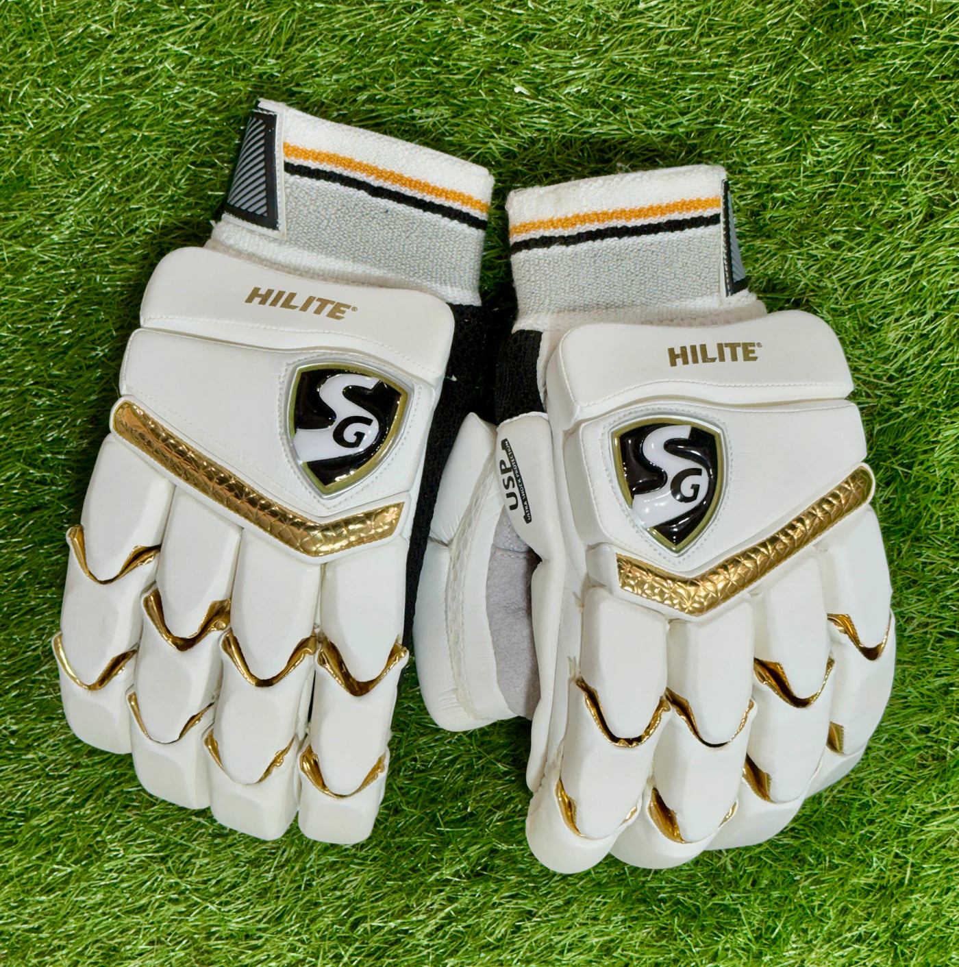 SG Hi Lite Cricket Batting Gloves