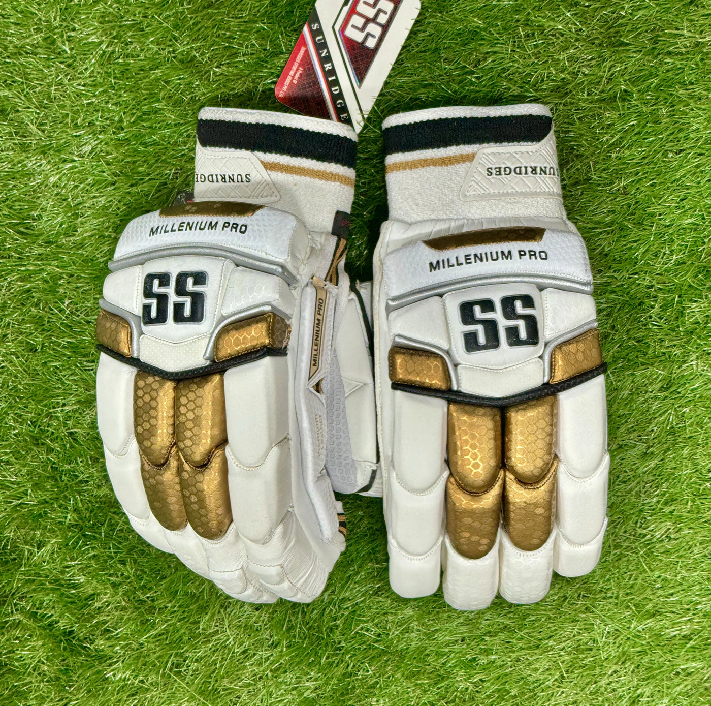 SS Millenium Pro Cricket Batting Gloves