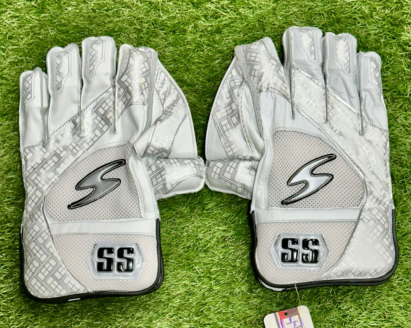 SS Platino Wicket Keeping Gloves