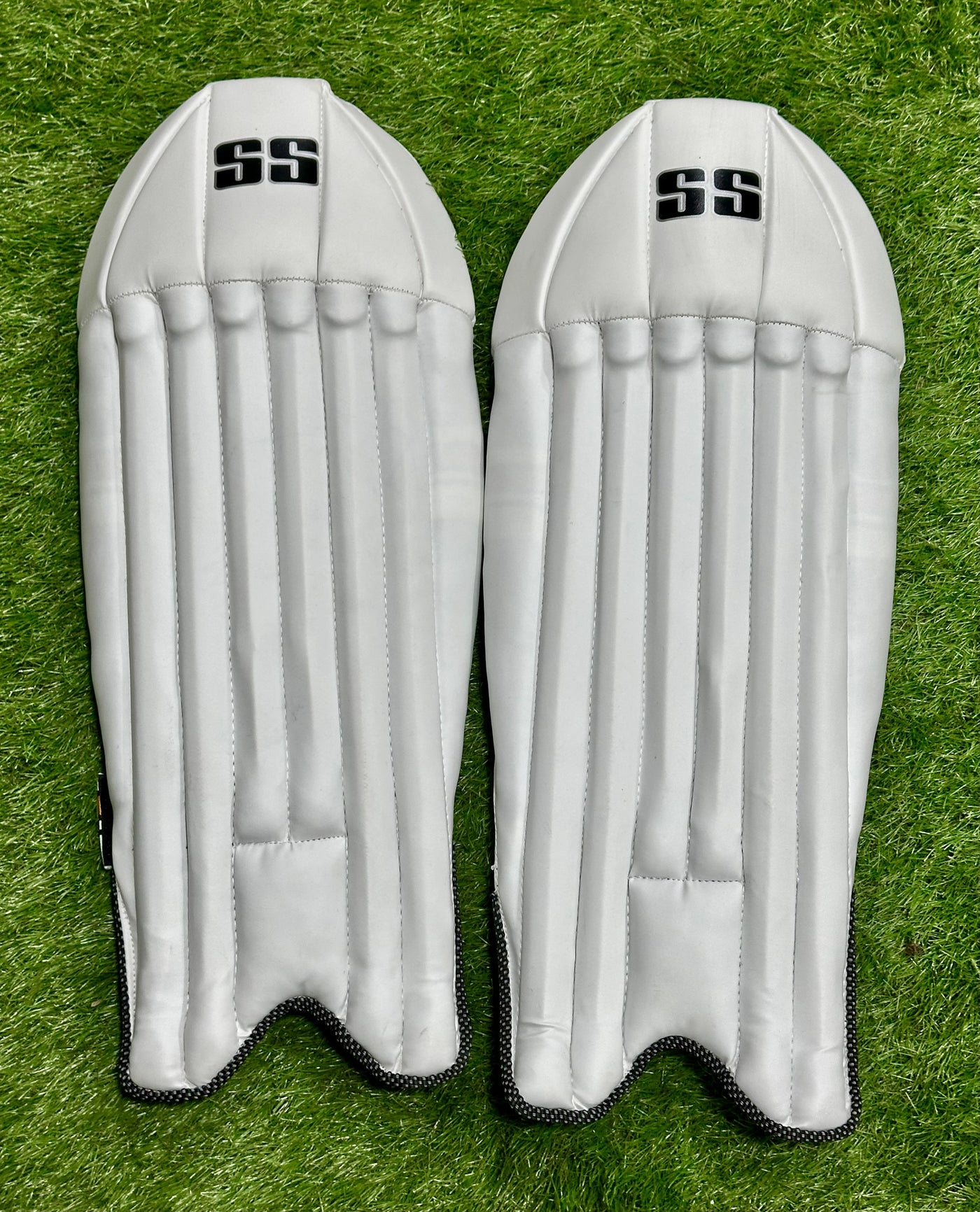 SS Platino Wicket Keeping Pads