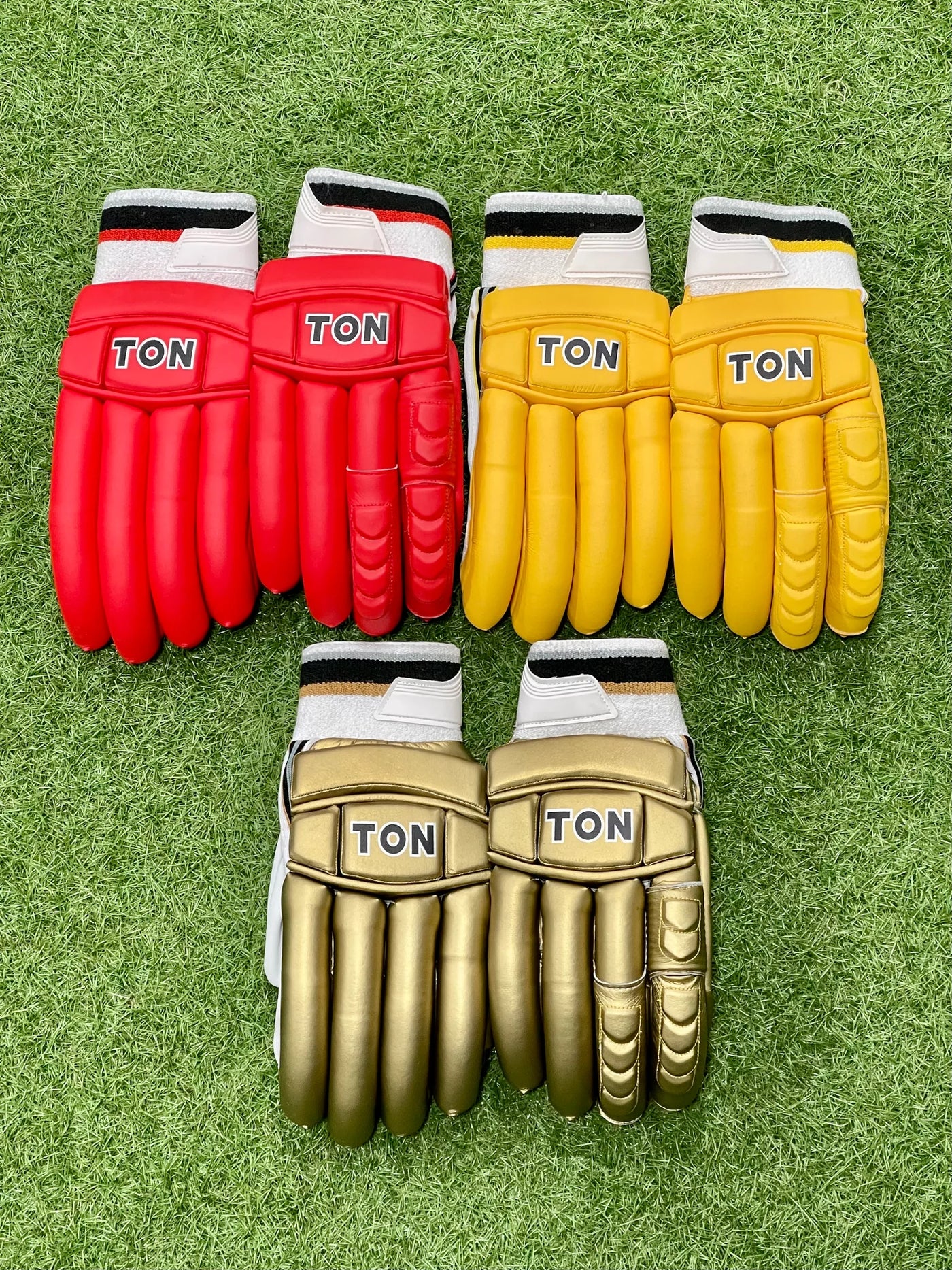 SS TON Players Edition Cricket Batting Gloves