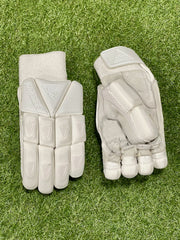 Versant Lit Cricket Batting Gloves image 2